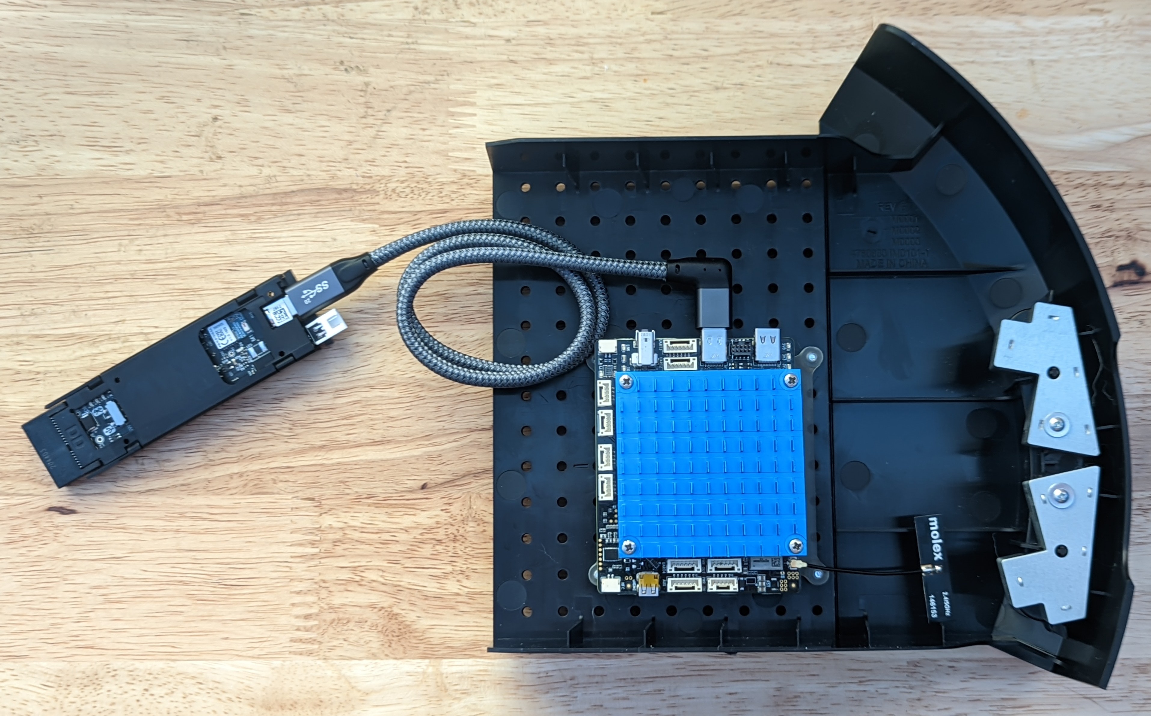 Hookup diagram for NavQPlus with adapter mount in cargo bay